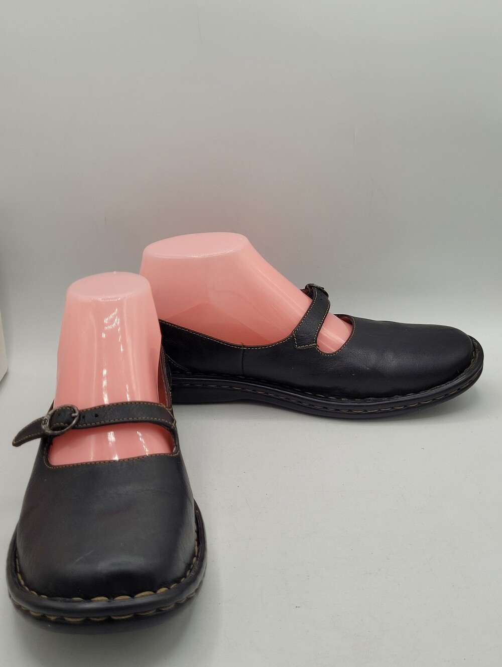 Born Mary Jane Black Leather Flats Size 8